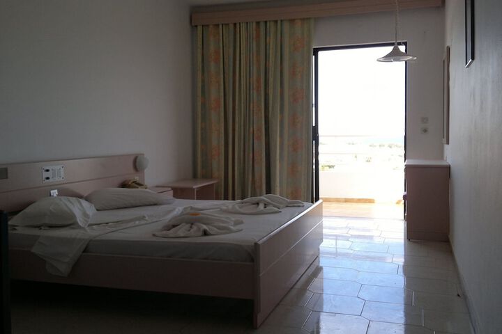 Room 5 of 29