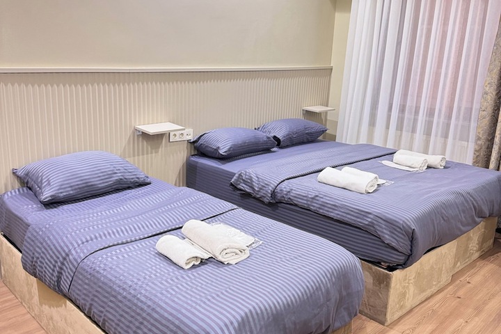 Room 15 of 90