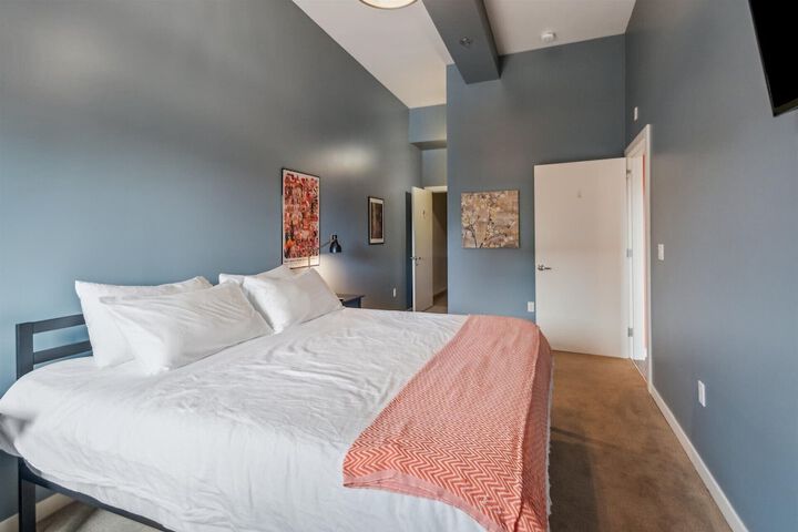Room 20 of 117
