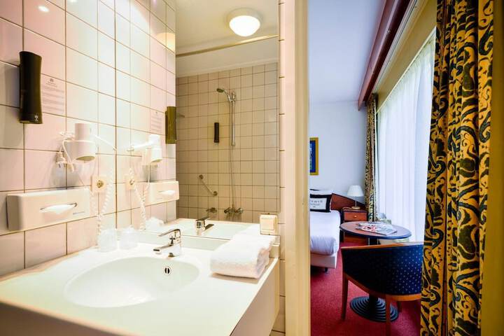 Bath Interior