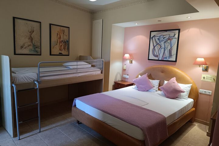 Room 56 of 141
