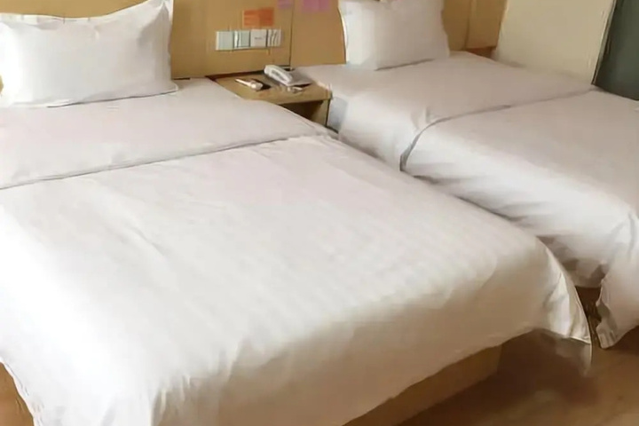 Room 17 of 20