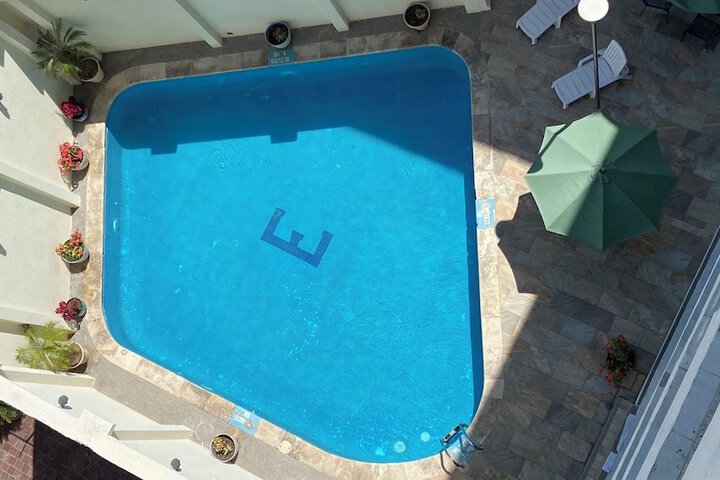 Pool 42 of 47