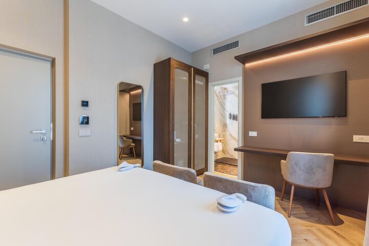 Room 61 of 110