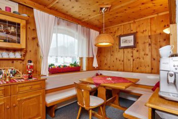 Dining Photos