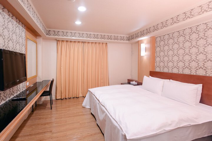 Room 40 of 67