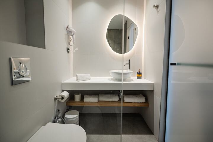Room 45 of 61