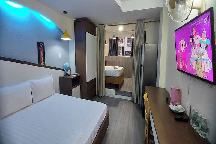 Room 21 of 36