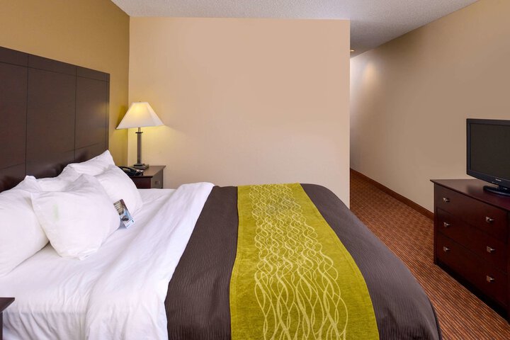 Room 57 of 102