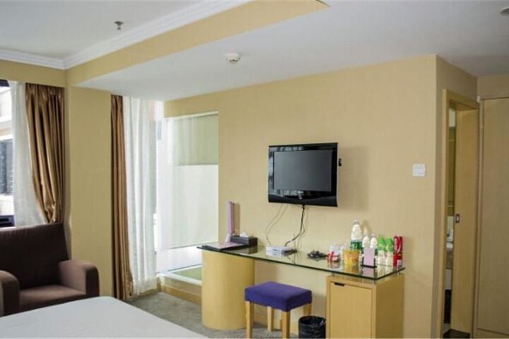 Room 27 of 57