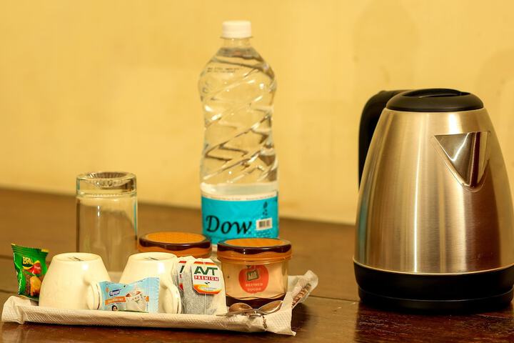 Breakfast/Coffee Service 28 of 53