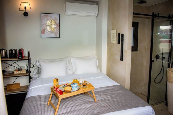 Room 4 of 46