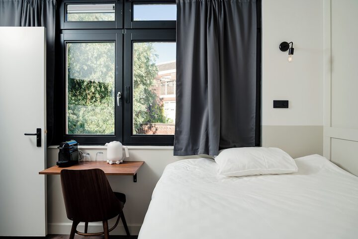 Room 13 of 50