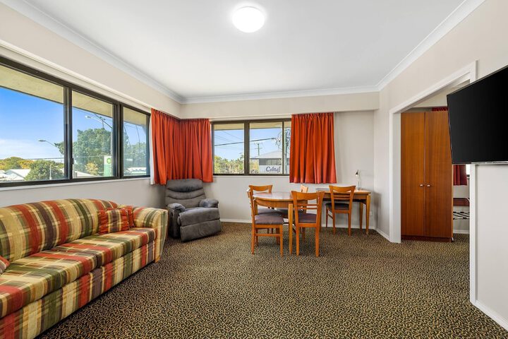 Room 35 of 54