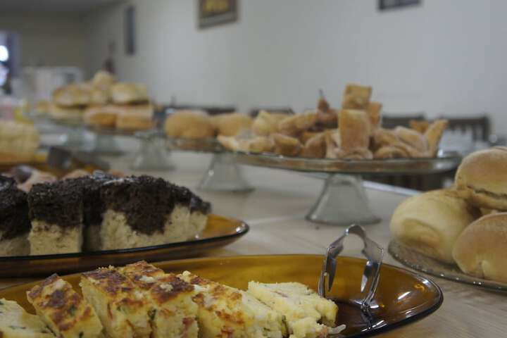 Breakfast/Coffee Service 25 of 35