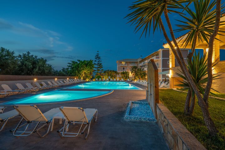 Pool 23 of 35