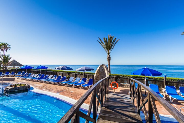 Pool Hotel