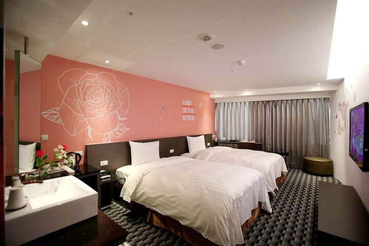 Room 35 of 60