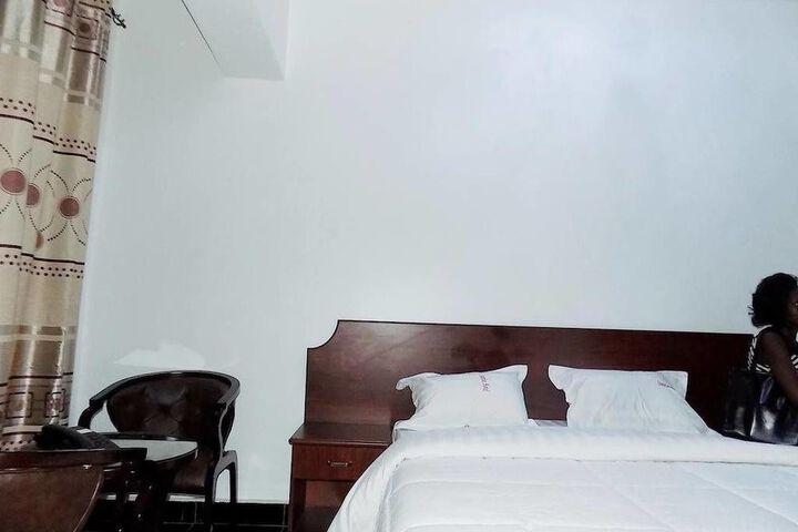 Room 11 of 58