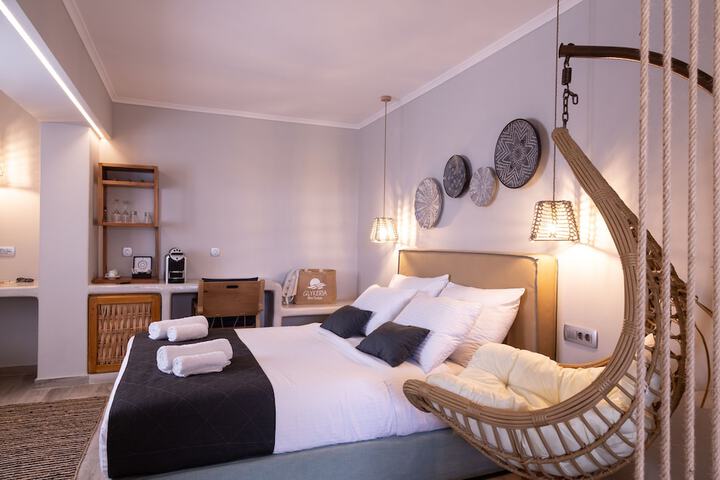Room 8 of 87
