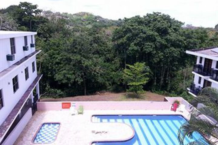 Pool 19 of 26