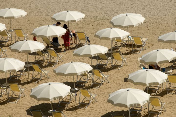Beach 25 of 32