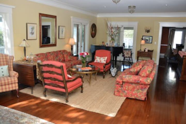 Hotel Interior 226 of 252