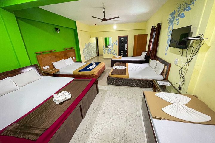 Room 4 of 39