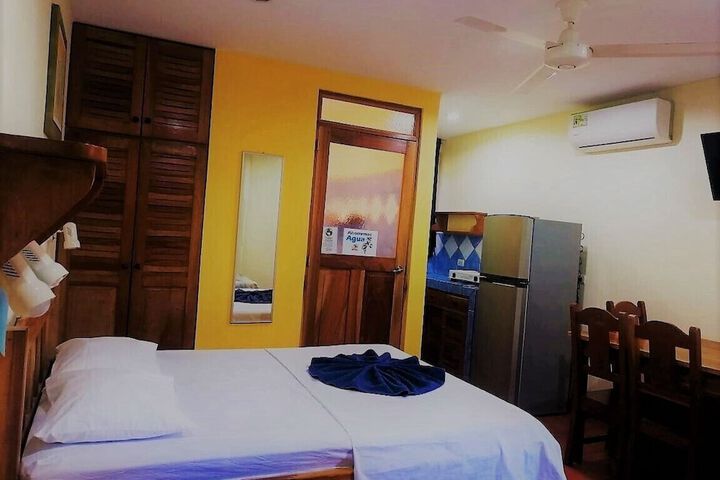 Room 9 of 43