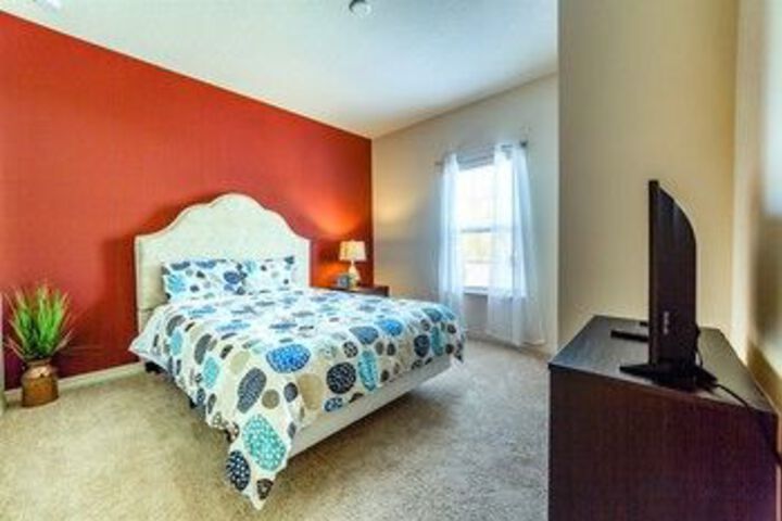 Room 13 of 26