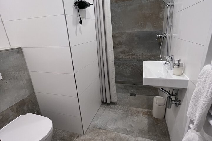 Room 40 of 69