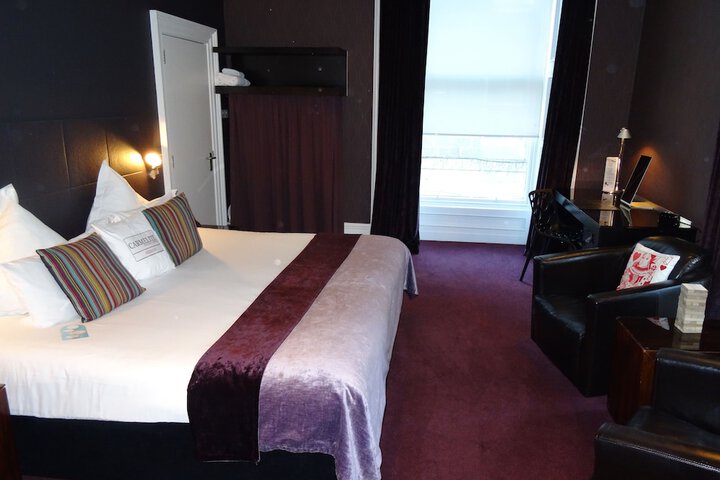 Room 2 of 35