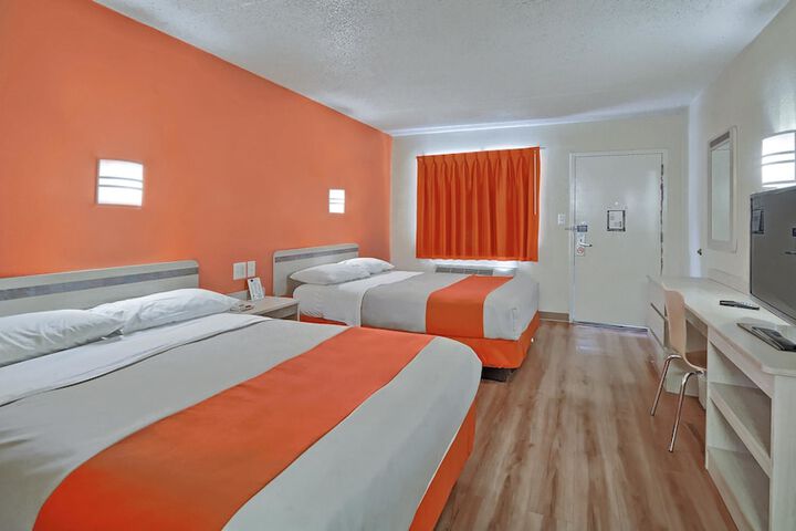 Standard Room, King or Two Doubles (1 of 5)