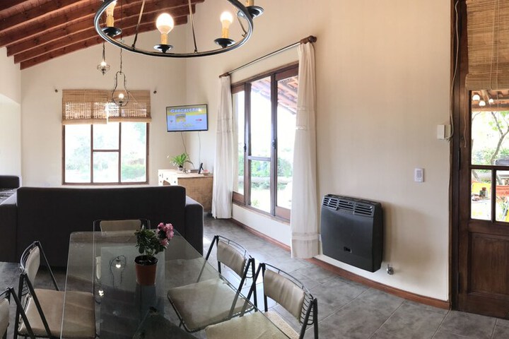 Room 9 of 33