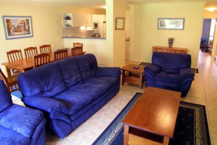 Room 7 of 14