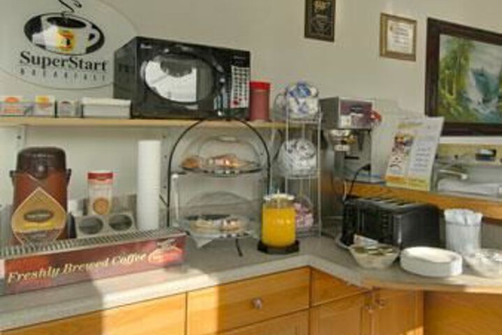 Breakfast/Coffee Service 10 of 46