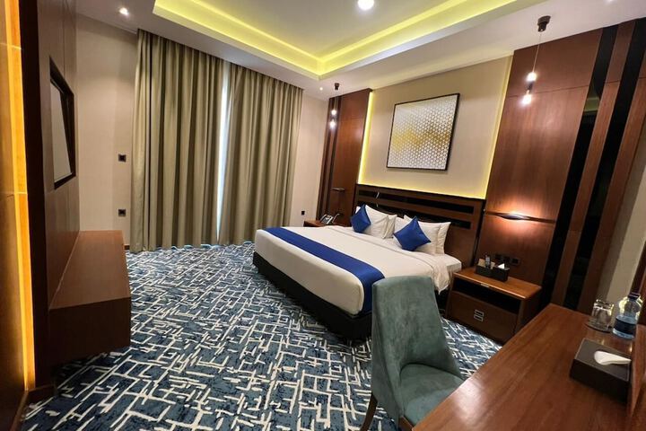 Room 34 of 86