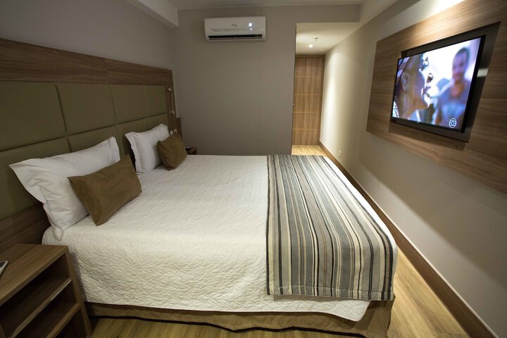 Room 11 of 60
