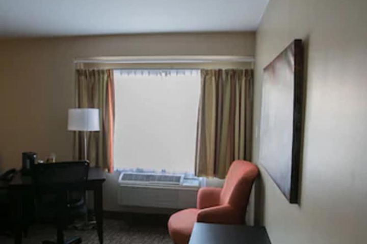 Room 7 of 25