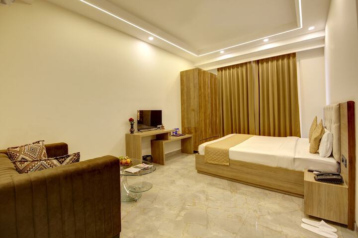 Room 17 of 47