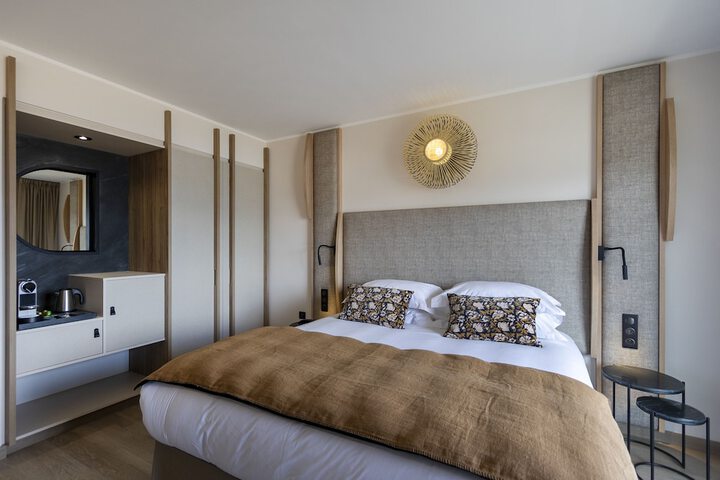 Room 13 of 84