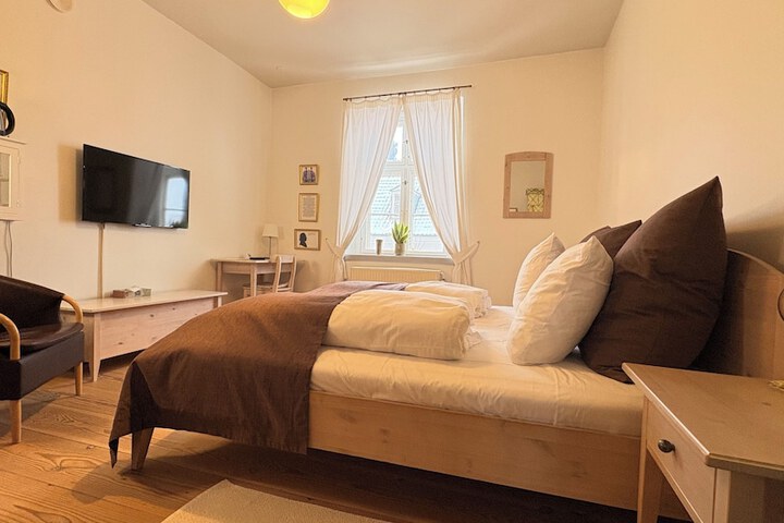Room 16 of 62