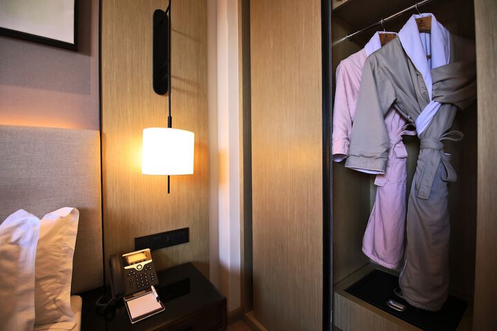Room 13 of 78