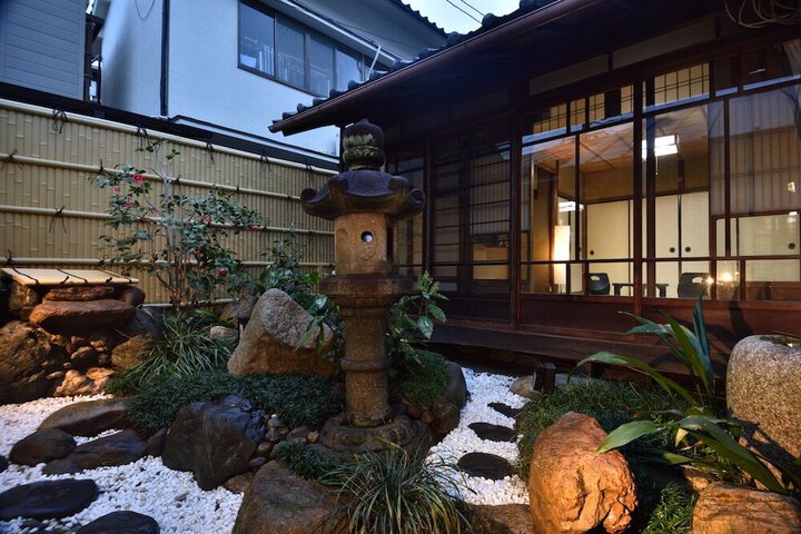 Image of RAKUSUIAN