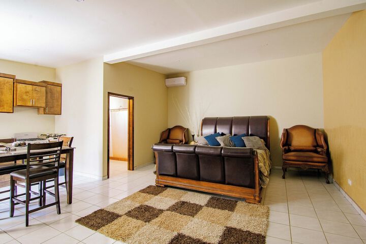 Room 2 of 28