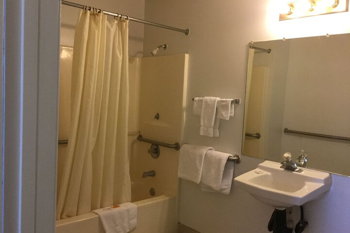 Room 17 of 20