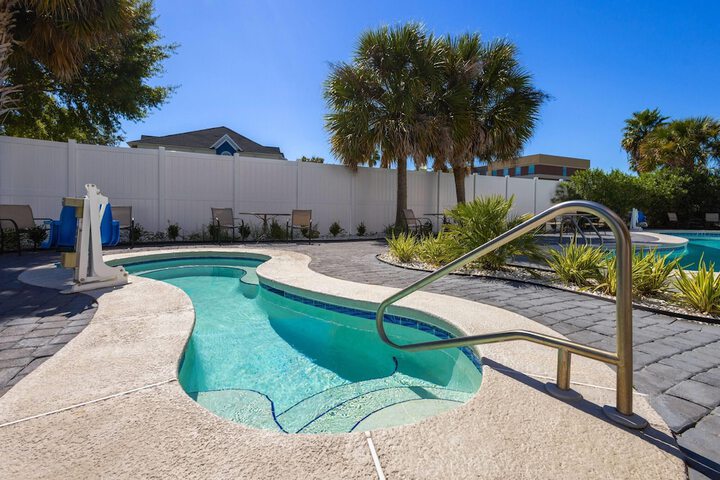 Pool 71 of 101