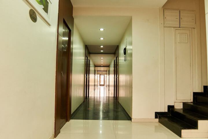 Room 11 of 22