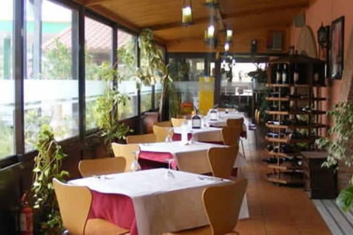 Dining Photos