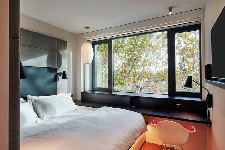 Room 38 di 70